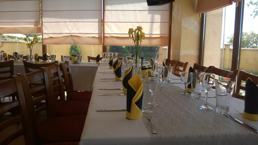 Adamo Hotel Varna Ngoại thất bức ảnh