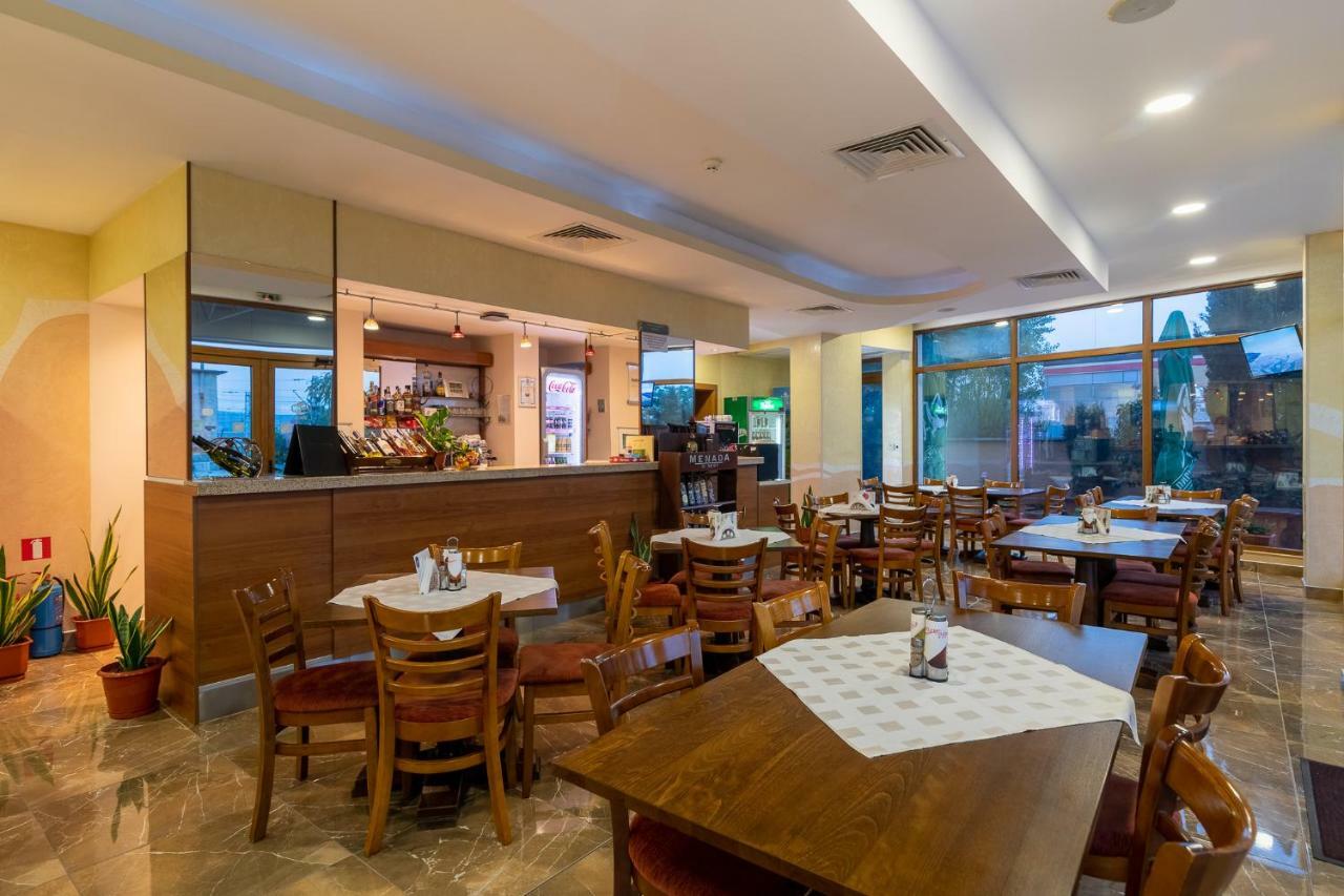 Adamo Hotel Varna Ngoại thất bức ảnh