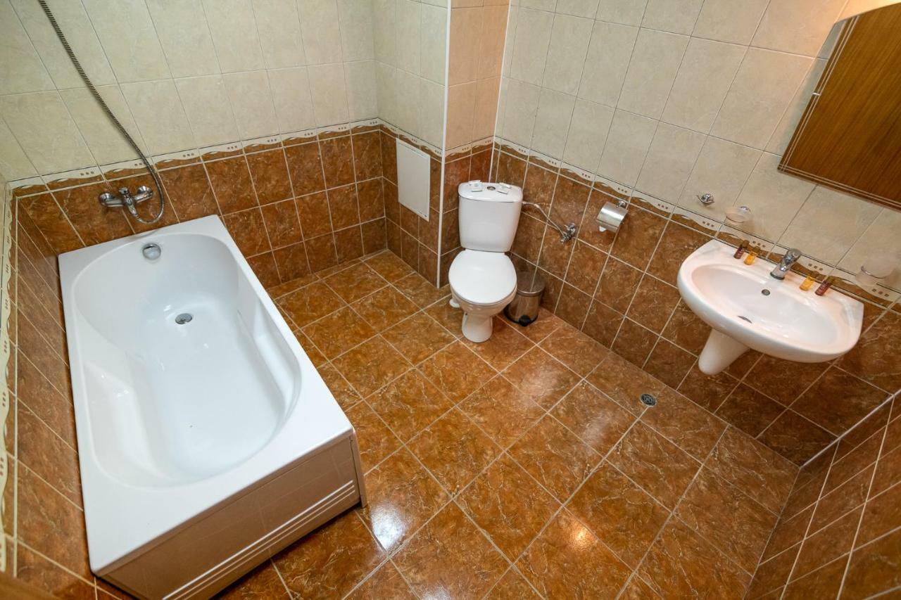 Adamo Hotel Varna Ngoại thất bức ảnh