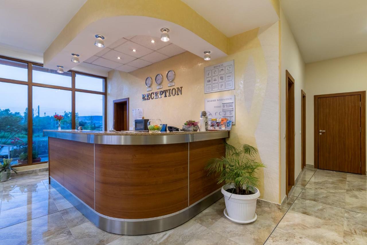 Adamo Hotel Varna Ngoại thất bức ảnh