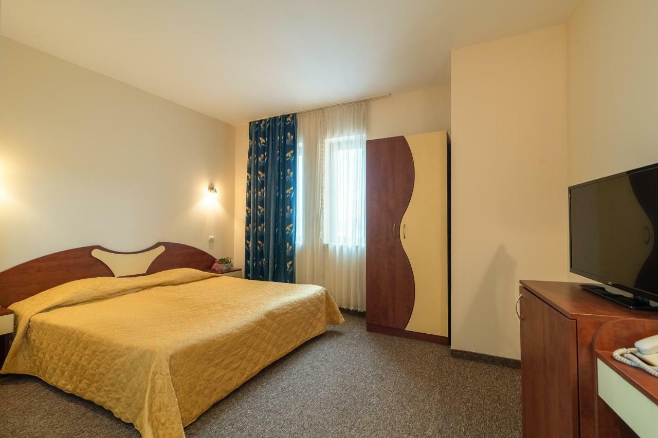 Adamo Hotel Varna Ngoại thất bức ảnh