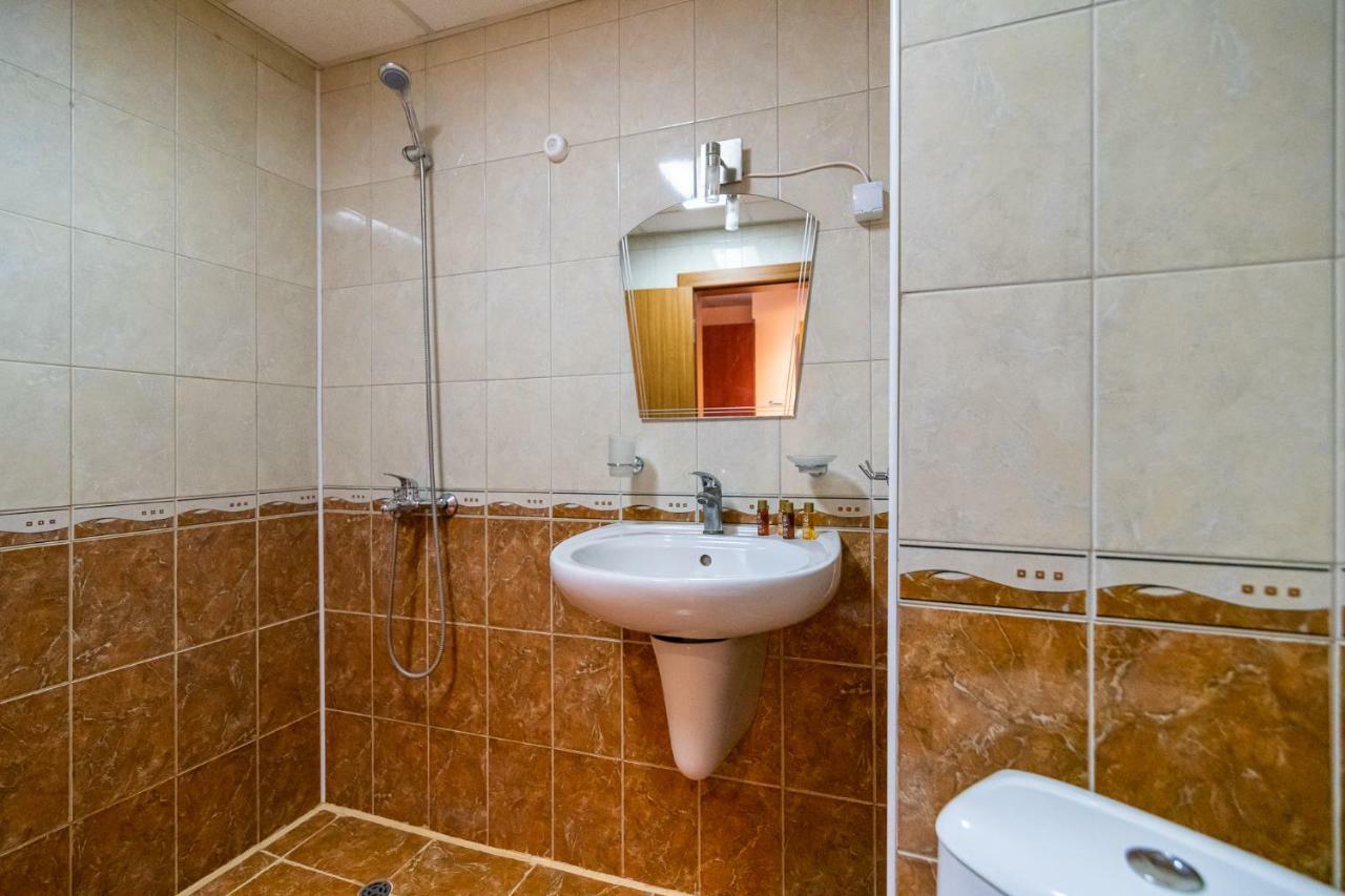 Adamo Hotel Varna Ngoại thất bức ảnh
