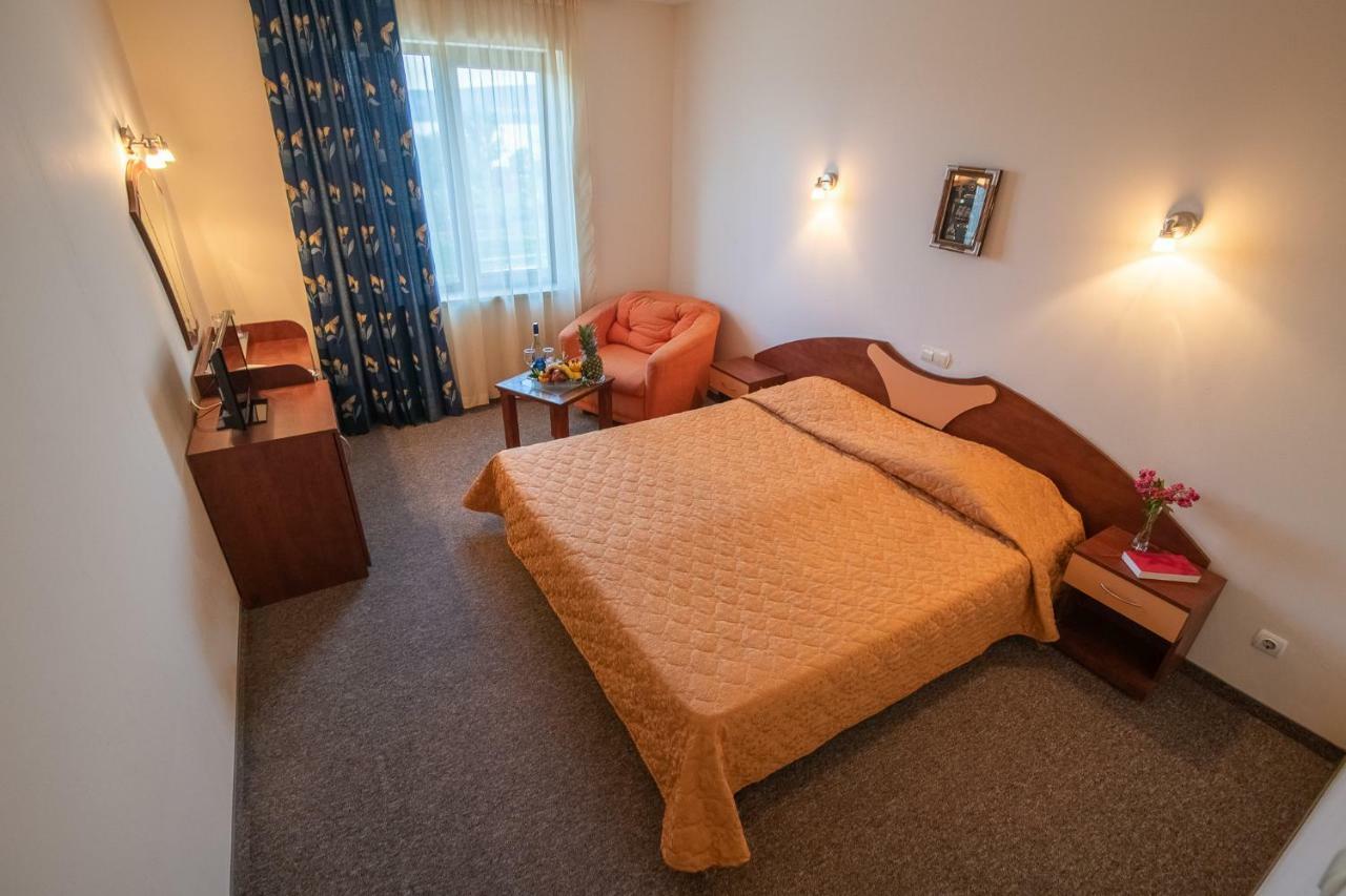 Adamo Hotel Varna Ngoại thất bức ảnh