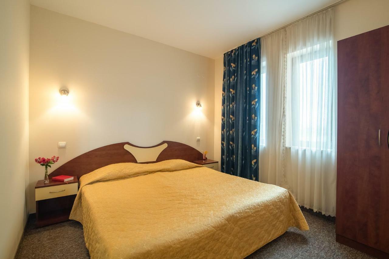 Adamo Hotel Varna Ngoại thất bức ảnh