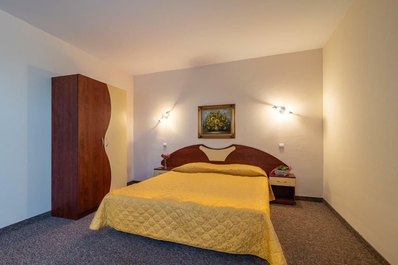 Adamo Hotel Varna Ngoại thất bức ảnh