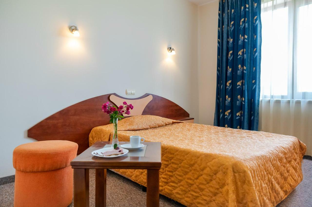 Adamo Hotel Varna Ngoại thất bức ảnh